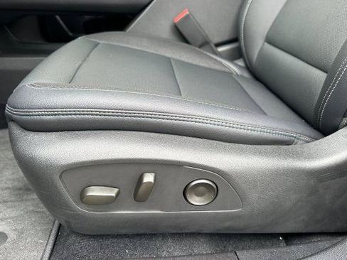 New 2026 Chevrolet Equinox EV LT FWD image 13