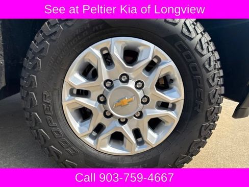Used 2024 Chevrolet Silverado 2500 LTZ AWD/4WD image 9