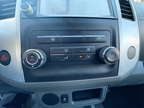 Used 2019 Nissan Frontier SV image 34