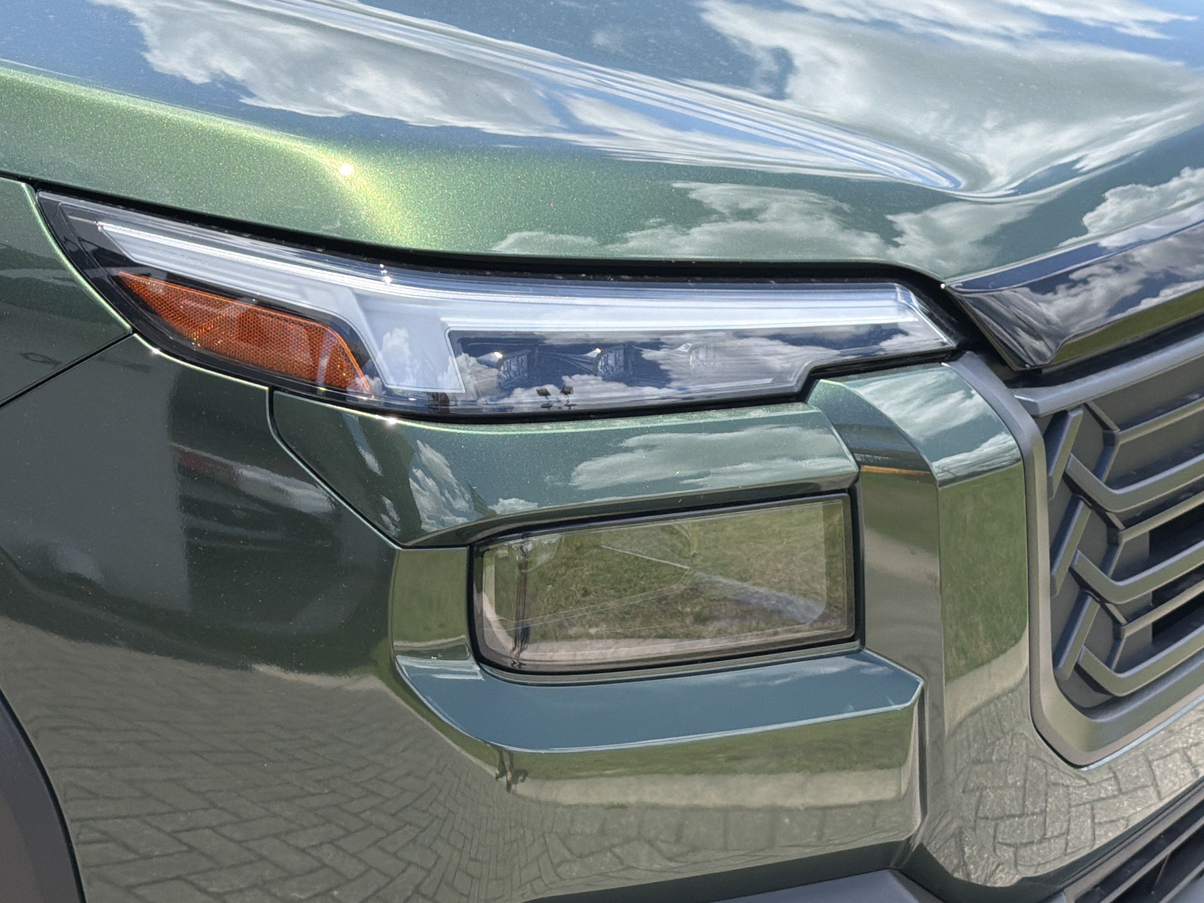 New 2026 Subaru Outback Limited AWD/4WD image 10