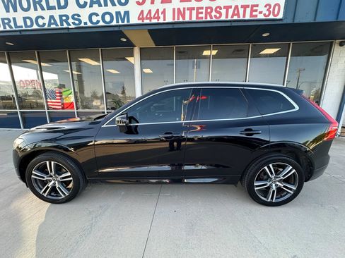 Used 2019 Volvo XC60 T5 Momentum w/ Multimedia Package FWD image 2