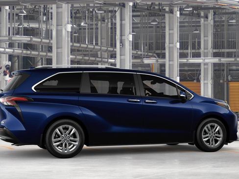 New 2026 Toyota Sienna Limited FWD image 11