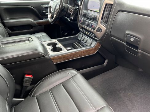 Used 2019 GMC Sierra 3500 Denali w/ Duramax Plus Package image 15