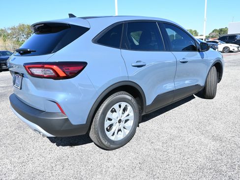New 2026 Ford Escape Active image 2