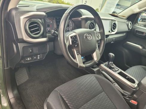 Used 2021 Toyota Tacoma SR5 w/ Trail Edition AWD/4WD image 12