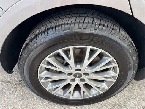 Used 2024 Genesis GV80 2.5T image 20