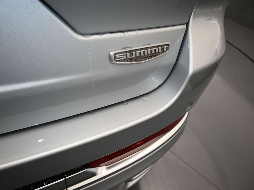 New 2025 Jeep Grand Cherokee Summit AWD/4WD image 45