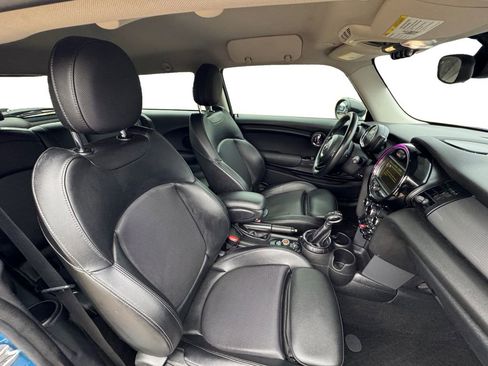Used 2016 MINI Cooper 2-Door Hardtop image 17