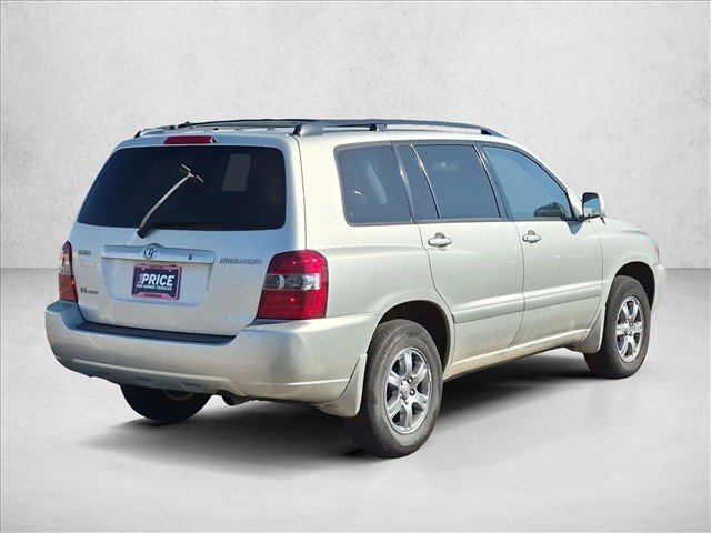 Used 2005 Toyota Highlander 4WD V6 w/ 3rd Row image 5