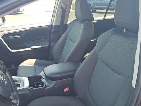Certified 2025 Toyota RAV4 XLE AWD/4WD image 25