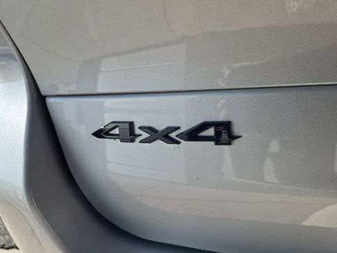 Used 2025 Jeep Grand Cherokee L Altitude image 9