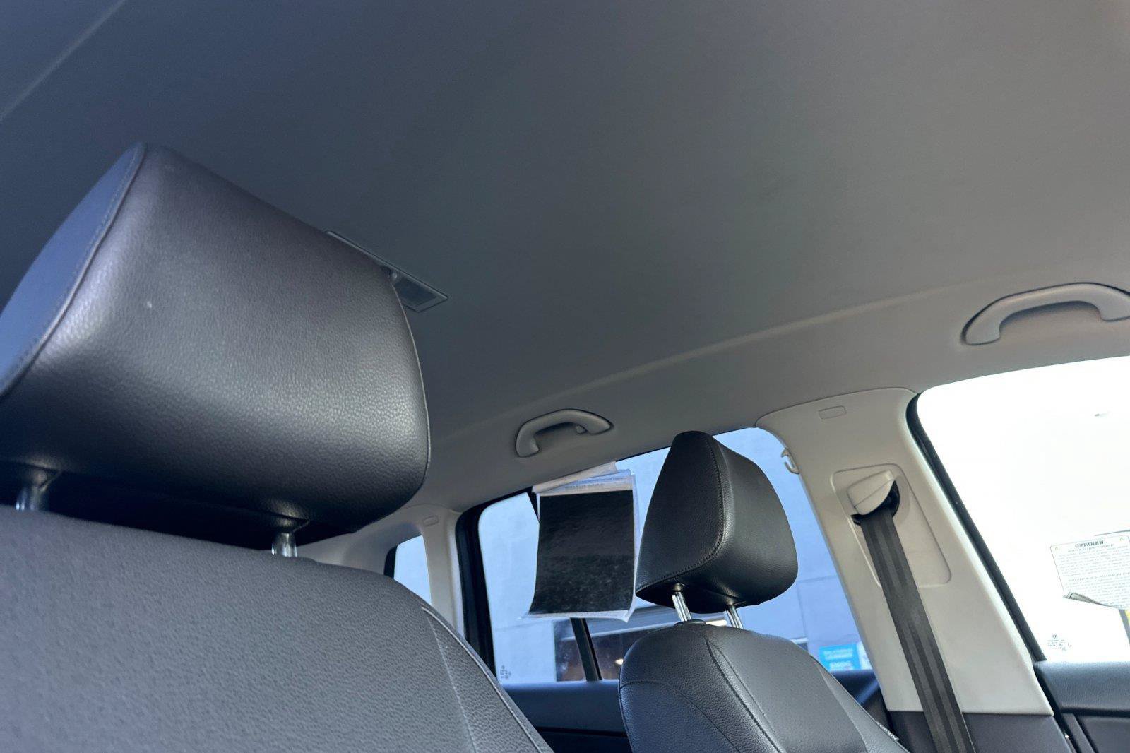 Used 2017 Volkswagen Tiguan S FWD image 16