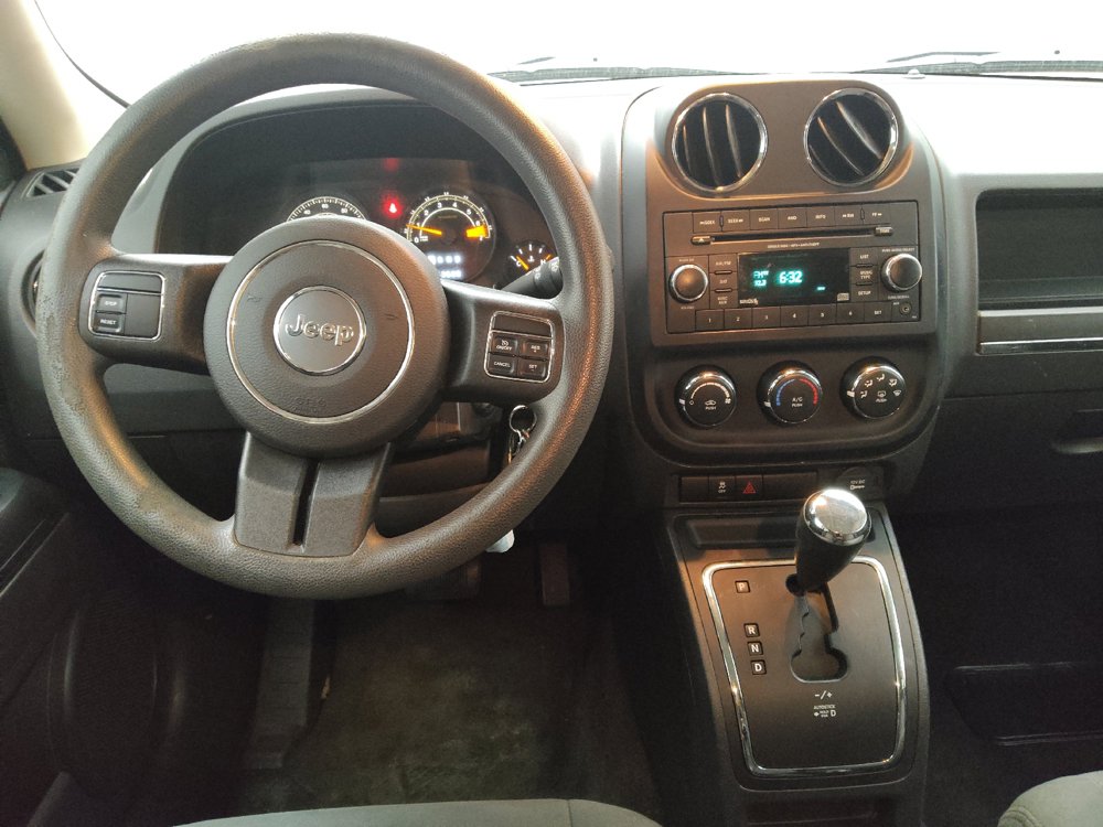 Used 2016 Jeep Patriot Sport w/ Power Value Group FWD image 22