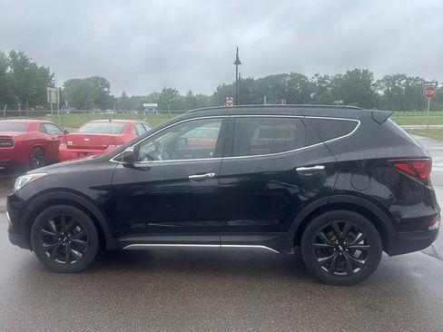 Used 2017 Hyundai Santa Fe Sport w/ 2.0T Ultimate Tech Package 05 AWD/4WD image 8