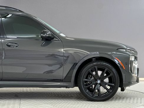 Certified 2025 BMW X7 M60i AWD/4WD image 37