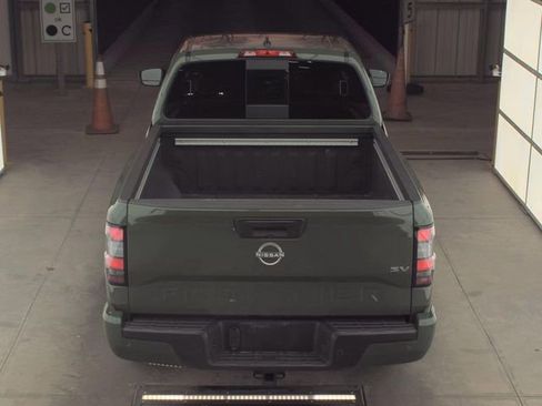 Used 2024 Nissan Frontier SV w/ SV Convenience Package image 3