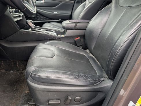 Used 2020 Hyundai Santa Fe SEL w/ Convenience + Premium Package FWD image 5