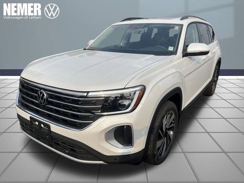 New 2026 Volkswagen Atlas SE image 1