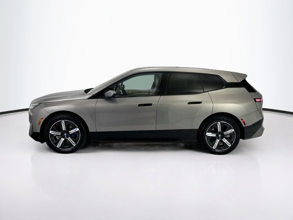 Certified 2024 BMW iX xDrive50 w/ Premium Package AWD/4WD image 8