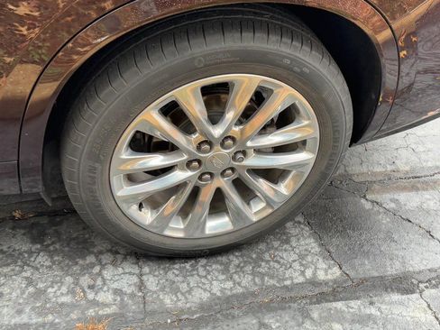 Used 2020 Cadillac XT6 Premium Luxury image 5