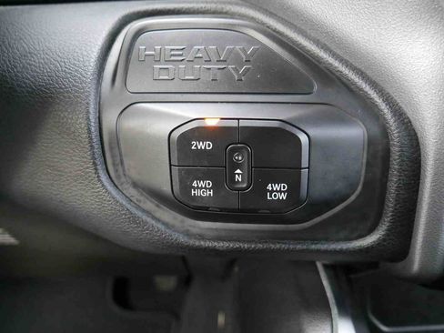 Certified 2025 RAM 3500 Big Horn image 31