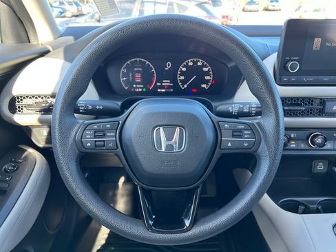 Used 2023 Honda HR-V LX image 19