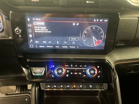 Certified 2025 GMC Sierra 1500 AT4 w/ AT4 Premium Package AWD/4WD image 23