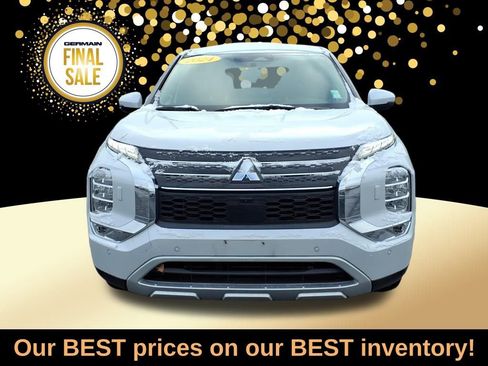 Used 2024 Mitsubishi Outlander SE image 3