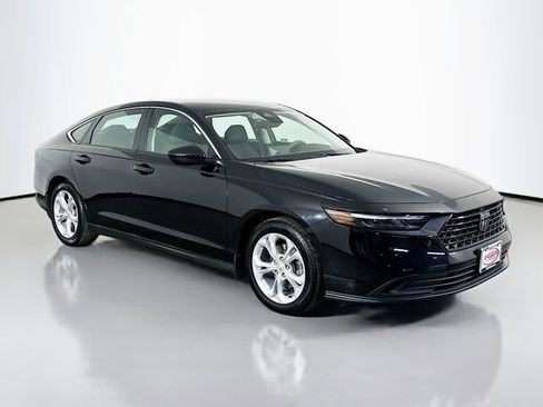 Certified 2023 Honda Accord LX image 13