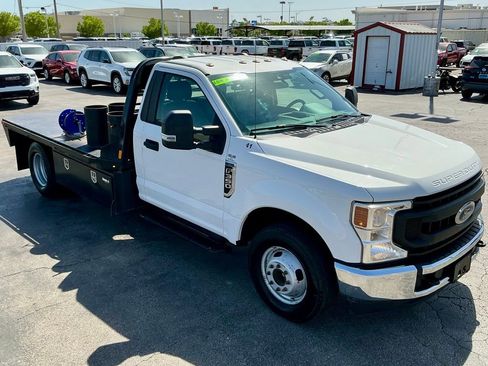 Used 2020 Ford F350 XL w/ Power Equipment Group RWD image 4