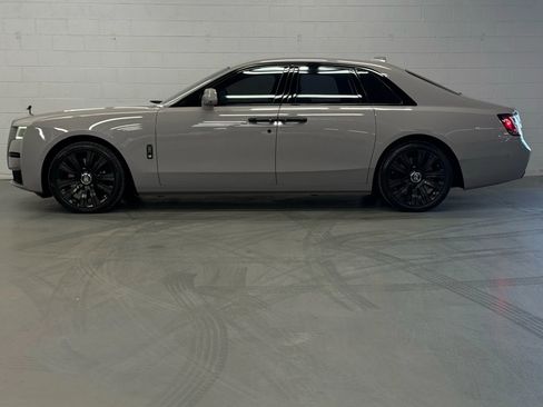 Used 2022 Rolls-Royce Ghost image 6