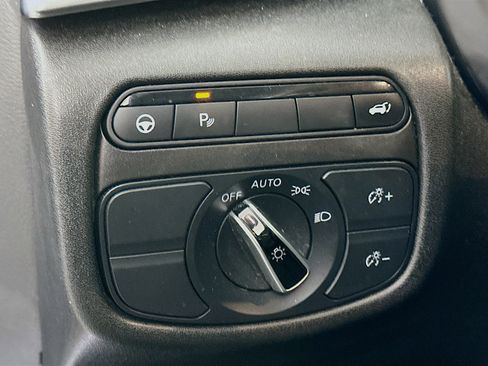 Used 2023 INFINITI QX50 Luxe image 16