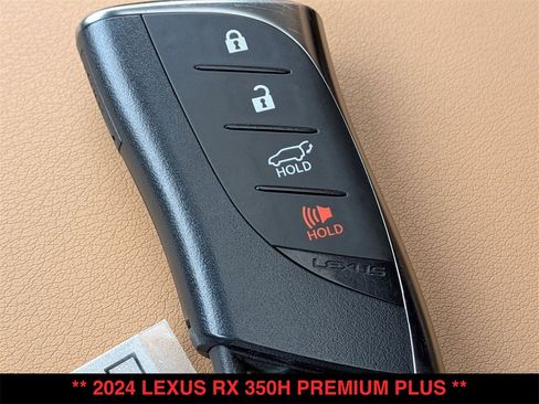 Used 2024 Lexus RX 350 w/ Convenience Package image 28