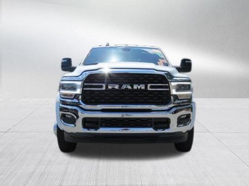 Used 2024 RAM 4500 SLT w/ Quick Order Package 2YG SLT AWD/4WD image 8