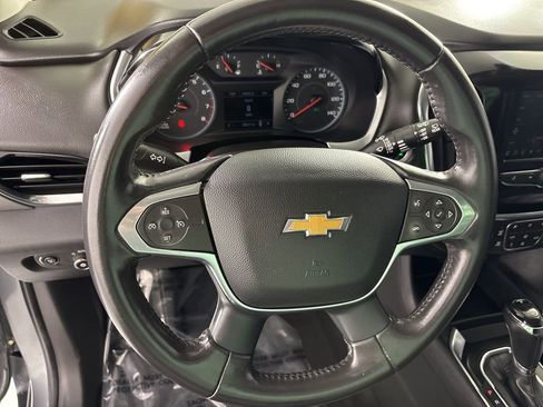 Used 2020 Chevrolet Traverse LT image 28