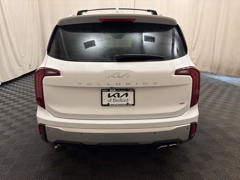Certified 2024 Kia Telluride S w/ S Sunroof Package image 6