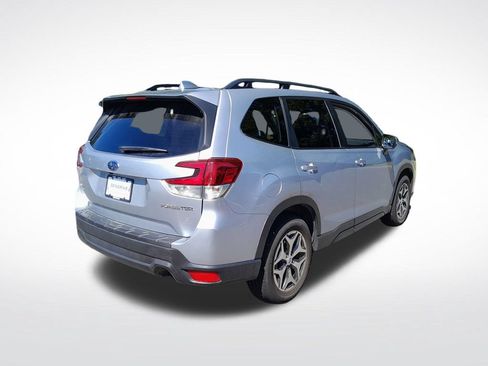 Used 2022 Subaru Forester Premium AWD/4WD image 8