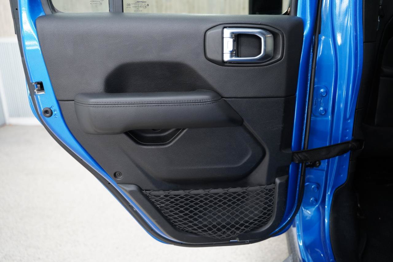 Used 2021 Jeep Wrangler Unlimited Sahara AWD/4WD image 35