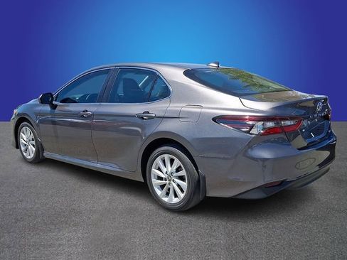Used 2024 Toyota Camry LE FWD image 5
