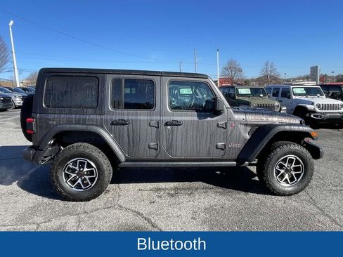 Used 2025 Jeep Wrangler Unlimited Rubicon image 10