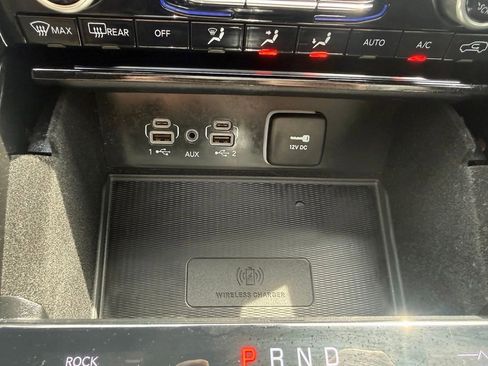 Used 2021 Jeep Grand Cherokee L Overland w/ Advanced Protech Group III AWD/4WD image 24
