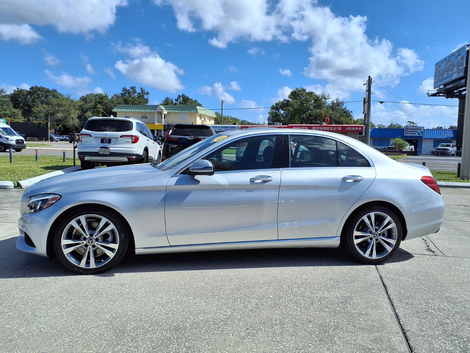 Used 2018 Mercedes-Benz C 300 Sedan image 4