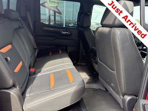 Used 2024 GMC Sierra 1500 AT4 w/ Technology Package image 12