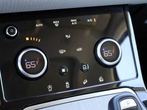 Used 2021 Land Rover Range Rover Evoque S image 29