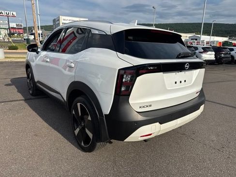 Certified 2025 Nissan Kicks SR AWD/4WD image 7