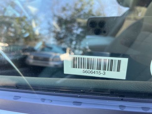 Used 2024 Subaru Crosstrek 2.0i Premium image 6