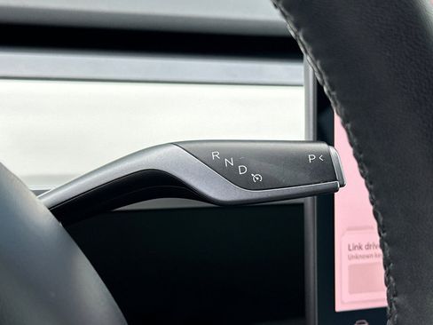 Used 2021 Tesla Model Y Long Range image 28