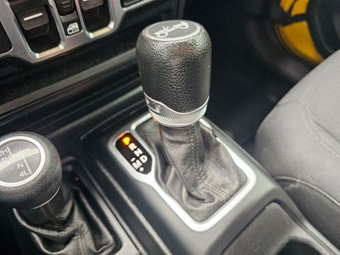 Used 2020 Jeep Wrangler Unlimited Sport S AWD/4WD image 36