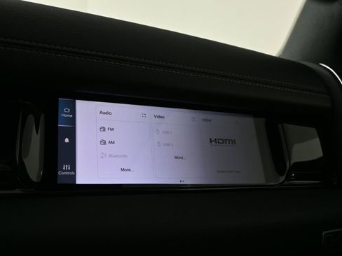 Used 2025 RAM 1500 Laramie AWD/4WD image 35