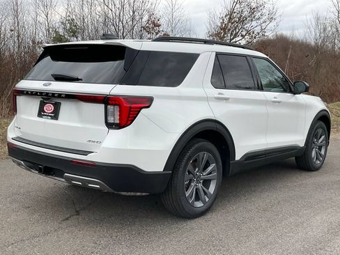 New 2026 Ford Explorer Active w/ Active Comfort Package AWD/4WD image 24